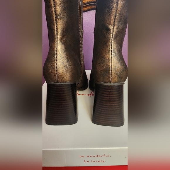 Wonderly Metallic Bronze Heeled Boots - Picture 3 of 6